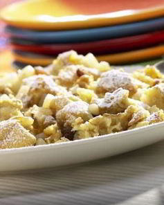 Шмарн — кайзеровский омлет с грушами и грецким орехом