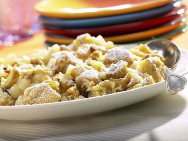 Рецепт шмарна — кайзеровского омлета с грушами и грецким орехом