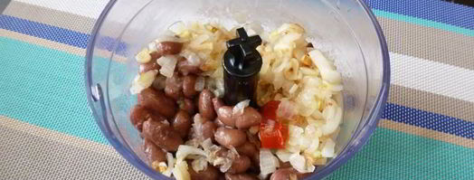 паштет из фасоли с кинзой и паприкой. Шаг 2