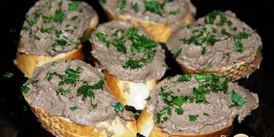 Паштет из кролика с черносливом