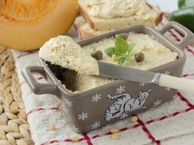 Рецепт паштета из куриной грудки с тыквой и кедровыми орешками