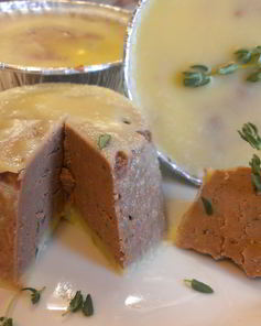 Паштет из куриной печени с тимьяном и коньяком