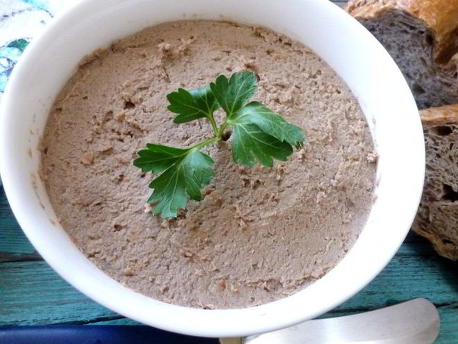 Рецепт печеночного паштета с фасолью