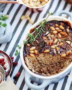 Печеночный паштет с творожным сыром и кедровыми орешками