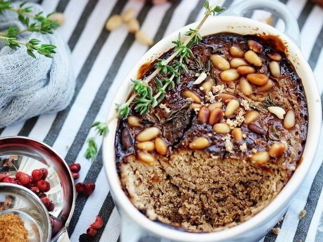 Рецепт печеночного паштета с творожным сыром и кедровыми орешками