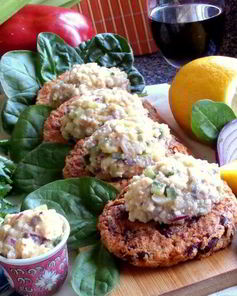 Селедочный паштет на фасолевых котлетах