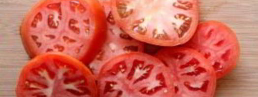 помидоры с моцареллой и базиликом. Шаг 2