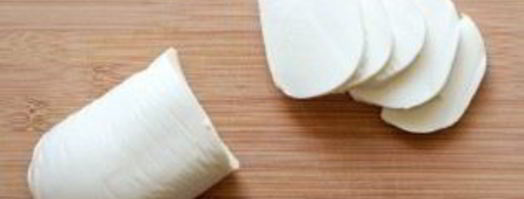 помидоры с моцареллой и базиликом. Шаг 3