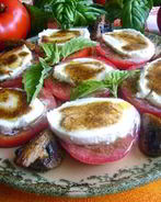 Помидоры с моцареллой и шампиньонами