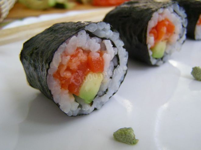 Рецепт роллов с лососем