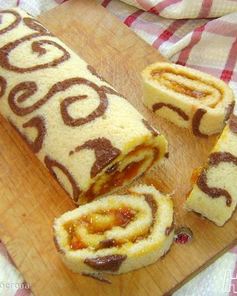 Бисквитный рулет с абрикосовым джемом