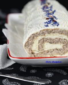 Бисквитный рулет с жасмином