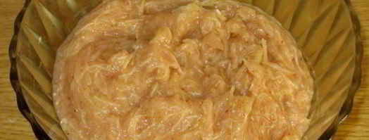 куриный рулет с копчеными колбасками. Шаг 3