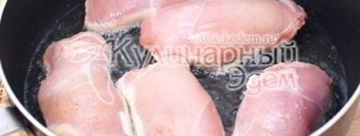 куриные рулетики с грибами и сыром. Шаг 5