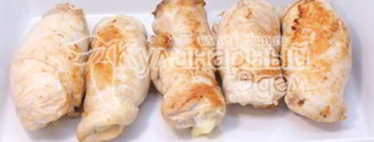 куриные рулетики с грибами и сыром. Шаг 6