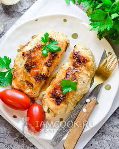 Куриные рулетики с крем-сыром в духовке