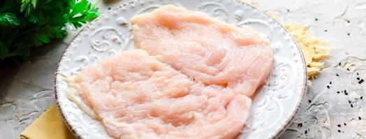 куриные рулетики с крем-сыром в духовке. Шаг 4