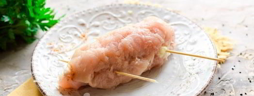 куриные рулетики с крем-сыром в духовке. Шаг 9