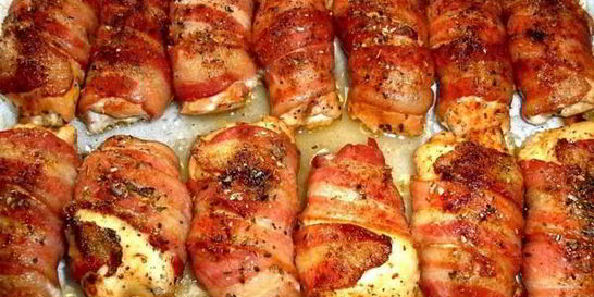 Куриные рулетики со сливочным сыром в беконе