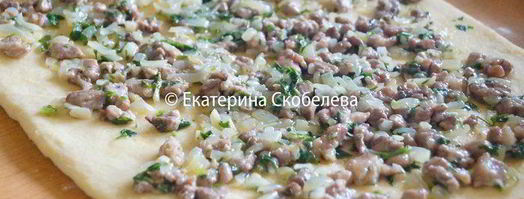 мекленбургский картофельный рулет с начинкой из мяса и зелени. Шаг 9