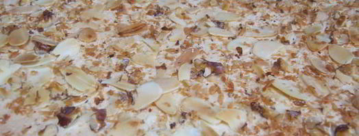 меренговый рулет с клубникой. Шаг 5