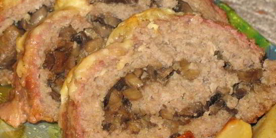 Мясной рулет с грибной начинкой