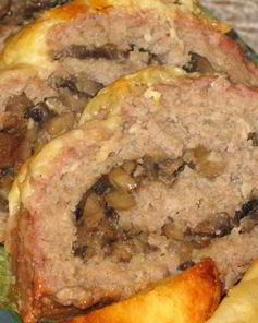 Мясной рулет с грибной начинкой