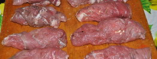 мясные рулетики в грибном соусе. Шаг 5