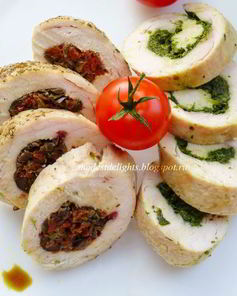 Отварные куриные рулетики с двумя видами начинки