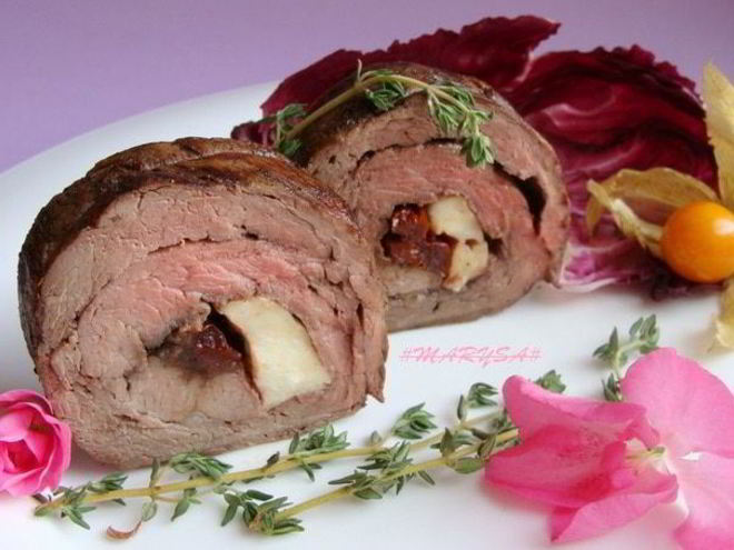 Рецепт пикантного рулета из вырезки