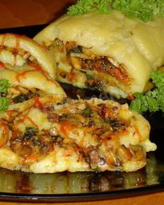 Постный картофельный рулет с грибами и овощами