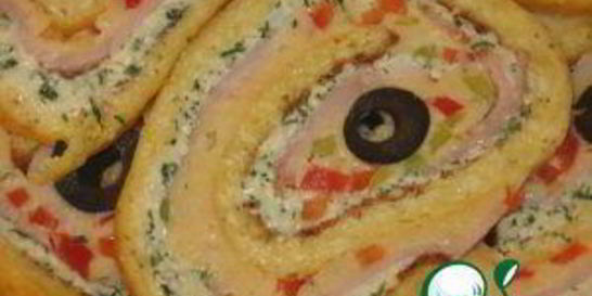 Праздничный сырный рулет