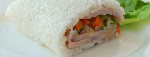 рисовый рулет с овощами и ветчиной. Шаг 8