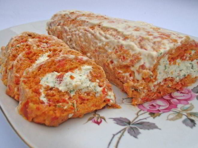 Рецепт рулета из болгарского перца с творогом и зеленью