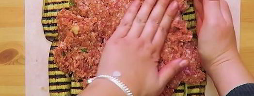 рулет из фарша и баклажанов. Шаг 4