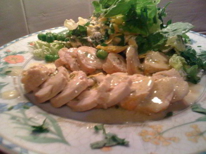 Рецепт рулета из индейки с сыром и зеленью