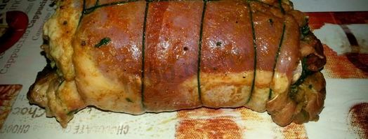 рулет из индейки со шпинатом и орехами. Шаг 8