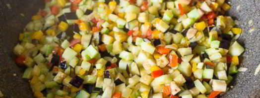 рулет из курицы с рататуем. Шаг 6