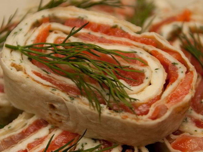 Рецепт рулета из лаваша с семгой