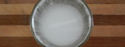 рулет из слоеного теста с сыром. Шаг 2