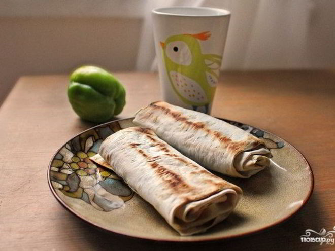 Рецепт рулета из сулугуни с зеленью