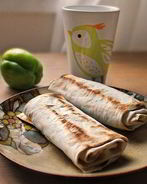 Рулет из сулугуни с зеленью