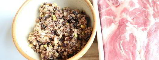 рулет из свинины с вяленой брусникой и пореем. Шаг 5