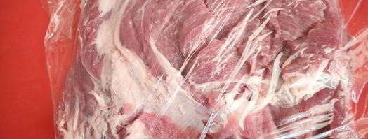 рулет из свинины с вяленой брусникой и пореем. Шаг 9