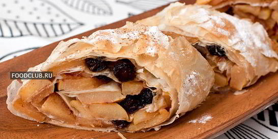 Рулет из теста фило с айвой