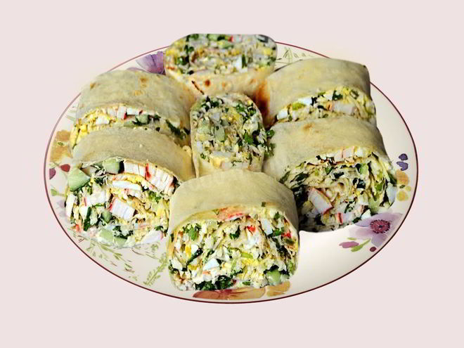 Рецепт рулета из тонкого лаваша с крабовыми палочками и огурцом