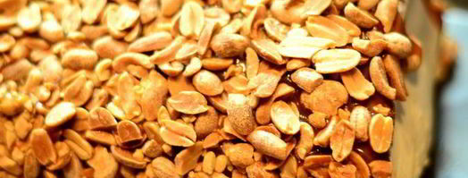 рулет медовый с карамелью и арахисом. Шаг 22