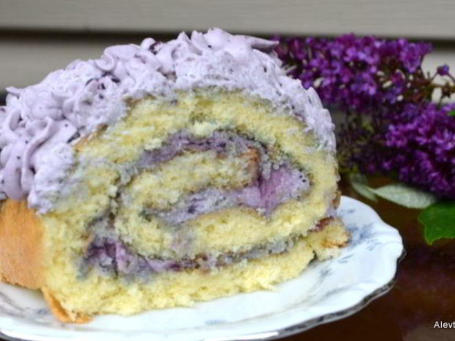 Рецепт рулета с голубикой