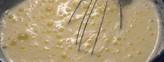 рулет с голубикой. Шаг 3