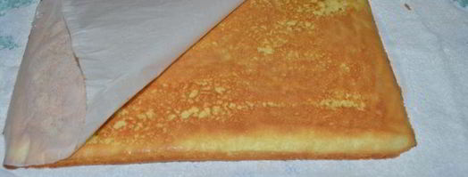 рулет с голубикой. Шаг 5